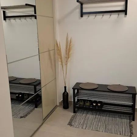 Appartement Home Away Apartment *